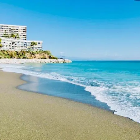 La Casa En La Carihuela Playa A 3 Minutos A Pie Holiday home Torremolinos