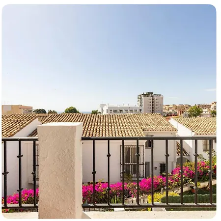 La Casa En La Carihuela Playa A 3 Minutos A Pie Holiday home Torremolinos