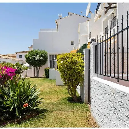 La Casa En La Carihuela Playa A 3 Minutos A Pie Holiday home