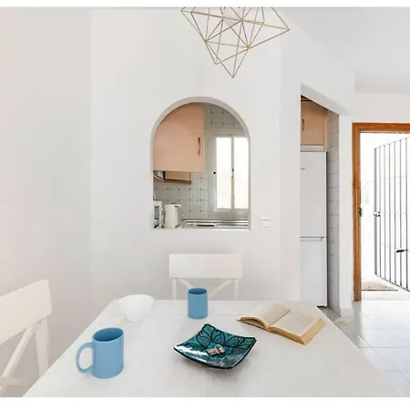 La Casa En La Carihuela Playa A 3 Minutos A Pie Holiday home *